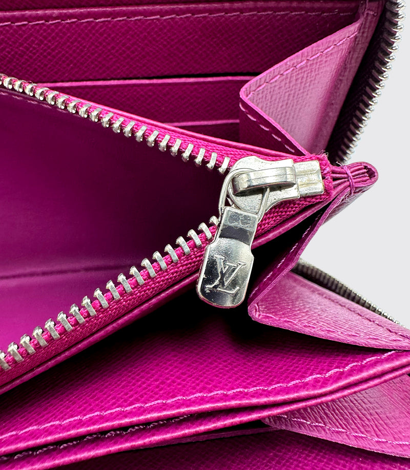 Louis Vuitton - Authenticated Zippy Wallet - Leather Purple Plain for Women, Very Good Condition
